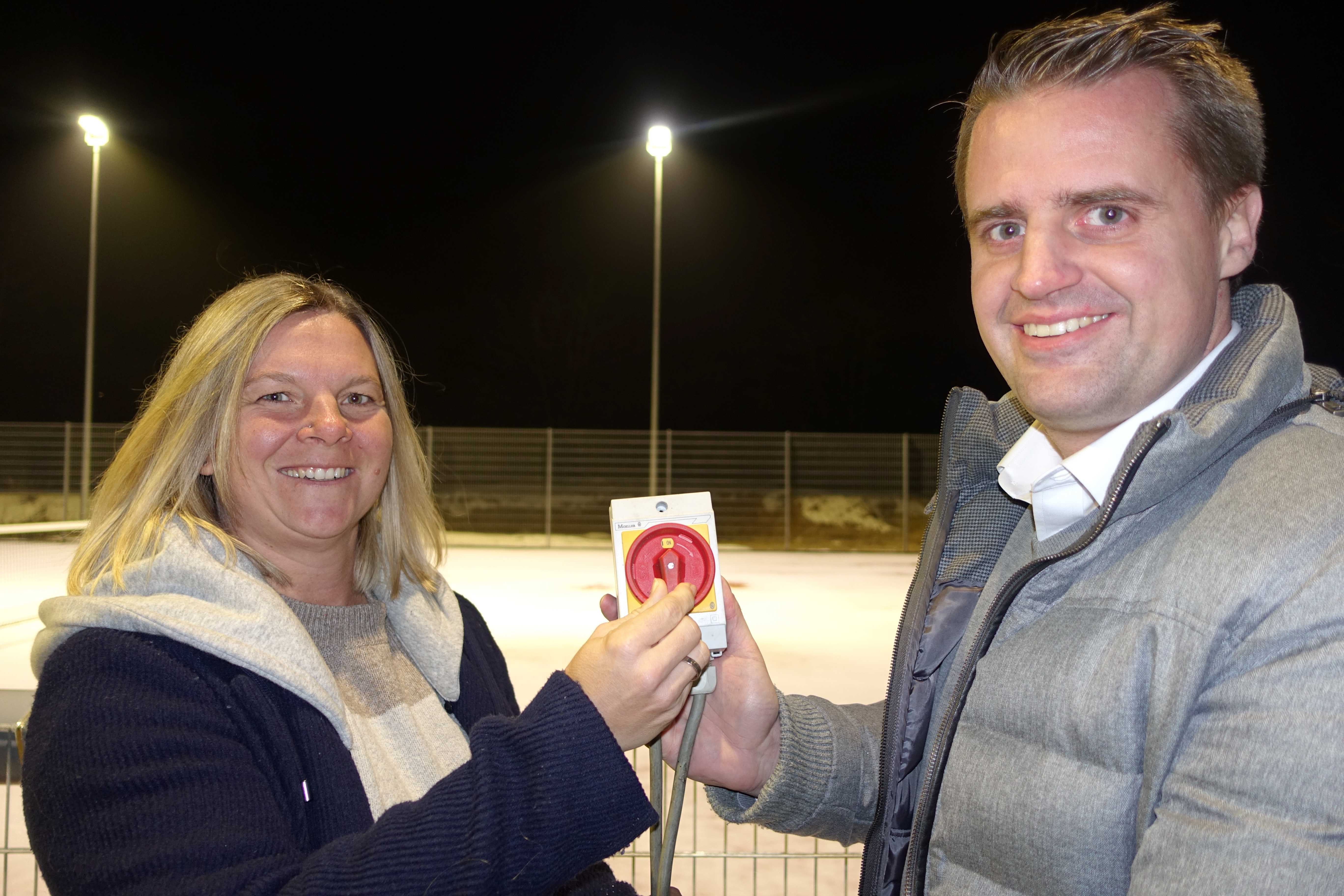 Licht an! Aufschlag für alle Tennisler